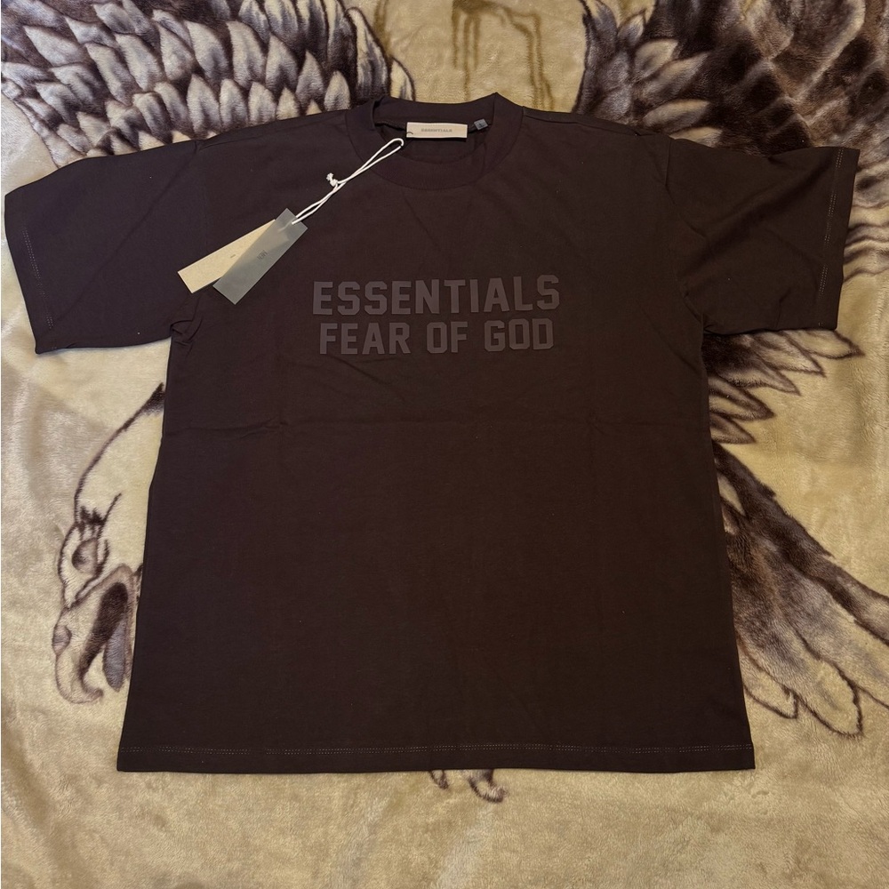 FEAR OF GOD ESSENTIAL Shirt “Plum”